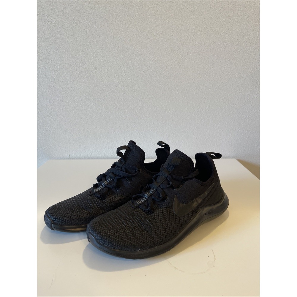 Nike Women's Free TR 8 Size 5 Triple Black |942888-002| Shoe
